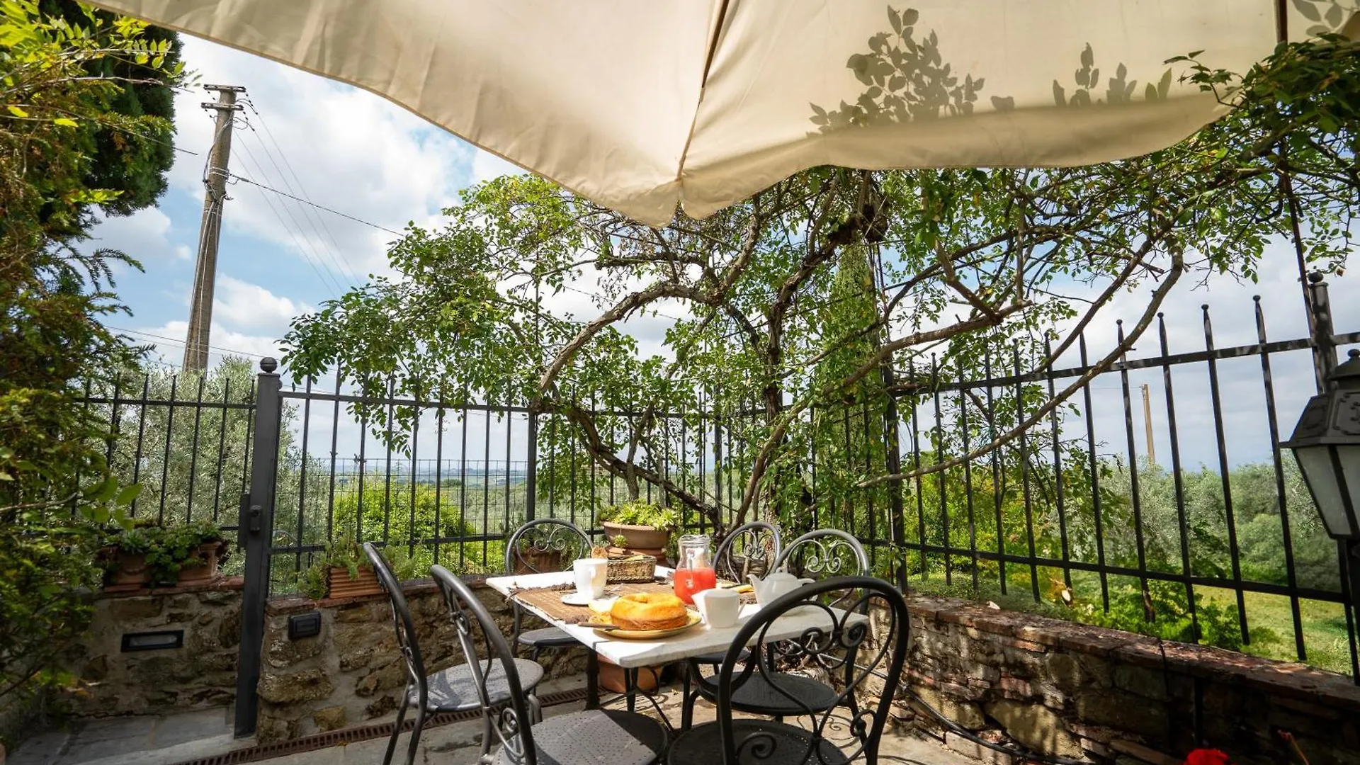 Casa Marcello Villa Vinci 0*,  Italy