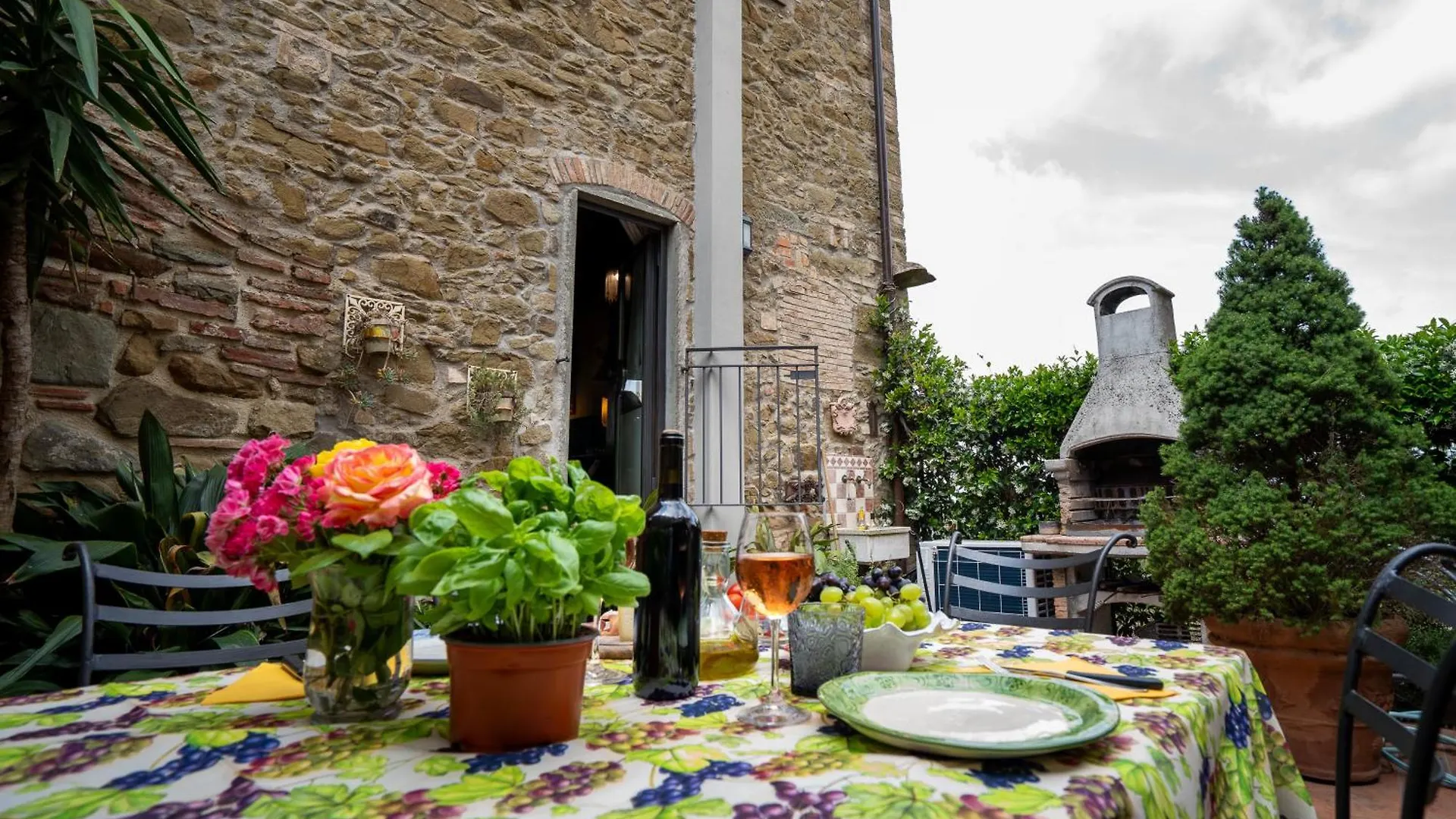 Casa Marcello Villa Vinci Holiday home